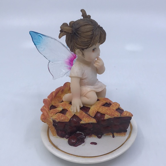 My Little Kitchen Fairies Sugar Pie Fairie by Enesco 2001 - Picture 4 of 9